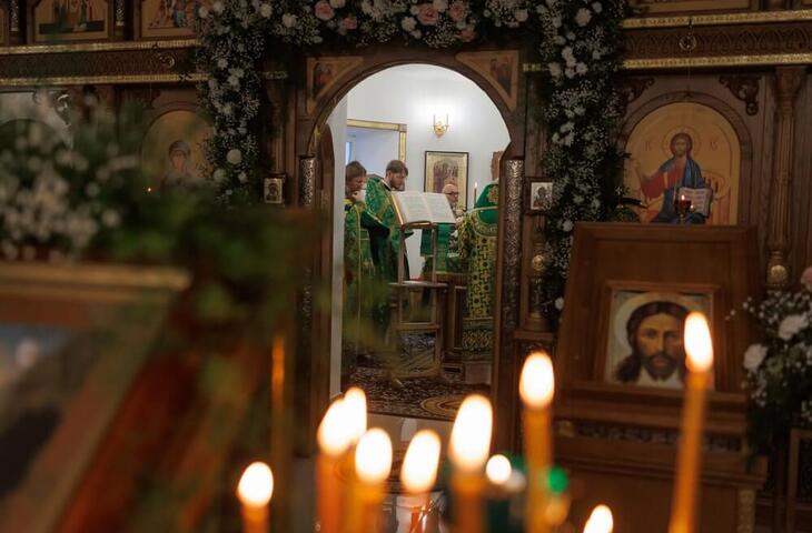 Божественная литургия в честь Преподобного Серафима Саровского